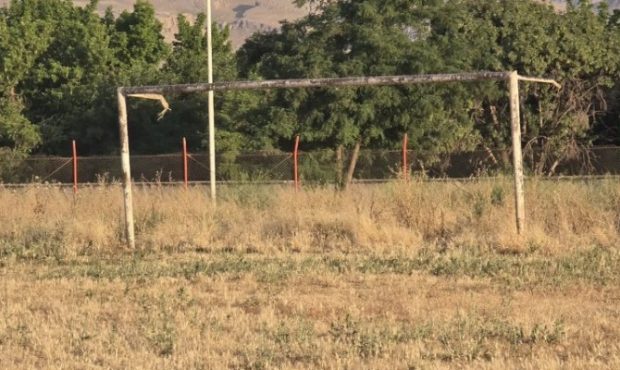 مرگ فوتبال درشهرستان صحنه!!