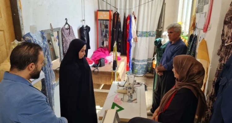 ۲ کارگاه صنایعدستی در شهرستان صحنه افتتاح شد/ حمایت از اشتغال پایدار با تسهیلات تبصره ۲ ۲ کارگاه صنایعدستی در شهرستان صحنه افتتاح شد/ حمایت از اشتغال پایدار با تسهیلات تبصره ۲